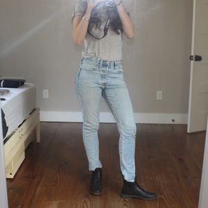 501 Levi’s in a Light Wash